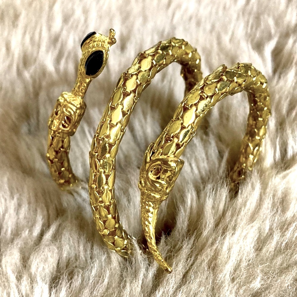 4/$15 🍭 Gold snake wraparound bracelet